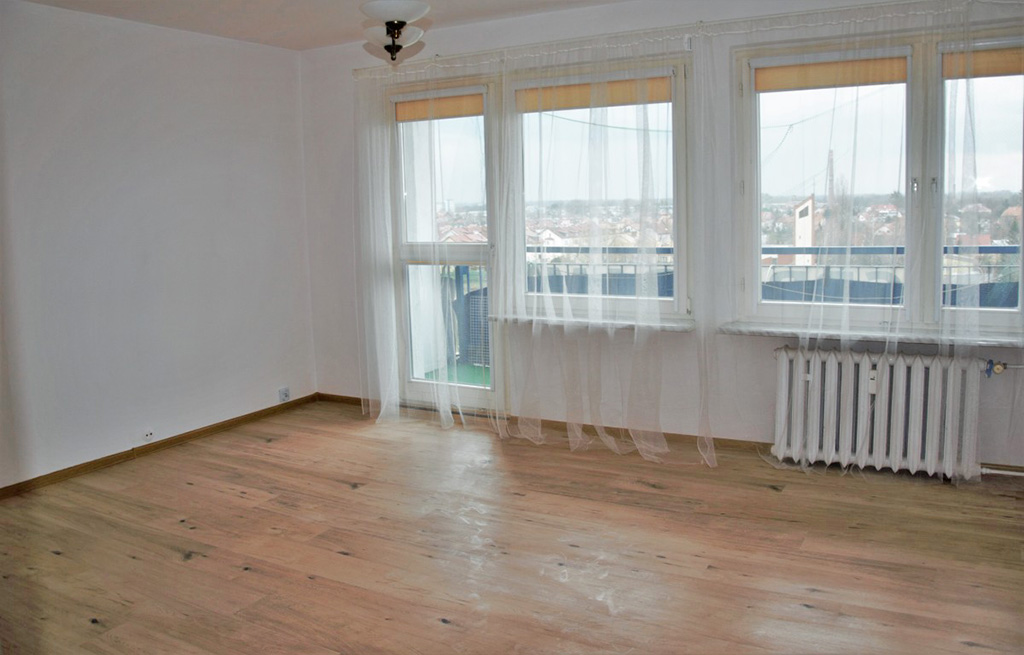 na zdjęciu mieszkanie we Wrocławiu do sprzedaży, widok na salon