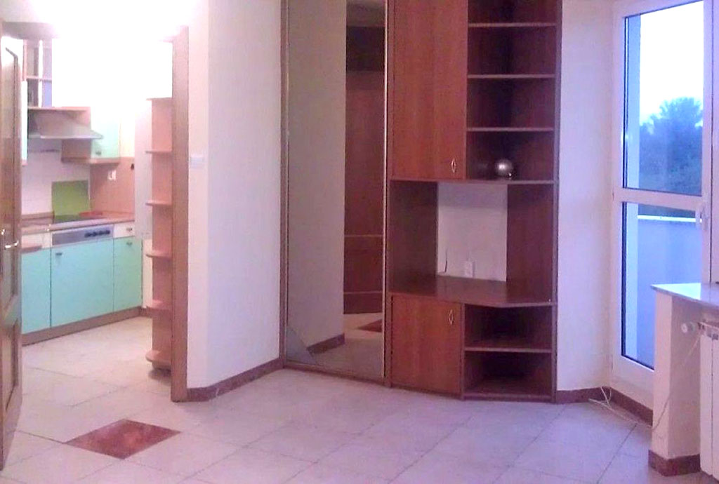 zdjęcie przedstawia wnętrze mieszkania do wynajęcia we Wrocławiu, w dzielnicy Fabryczna