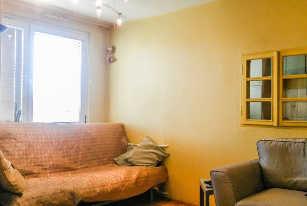 zdjęcie przedstawia mieszkanie we Wrocławiu do wynajmu, widok na duży pokój