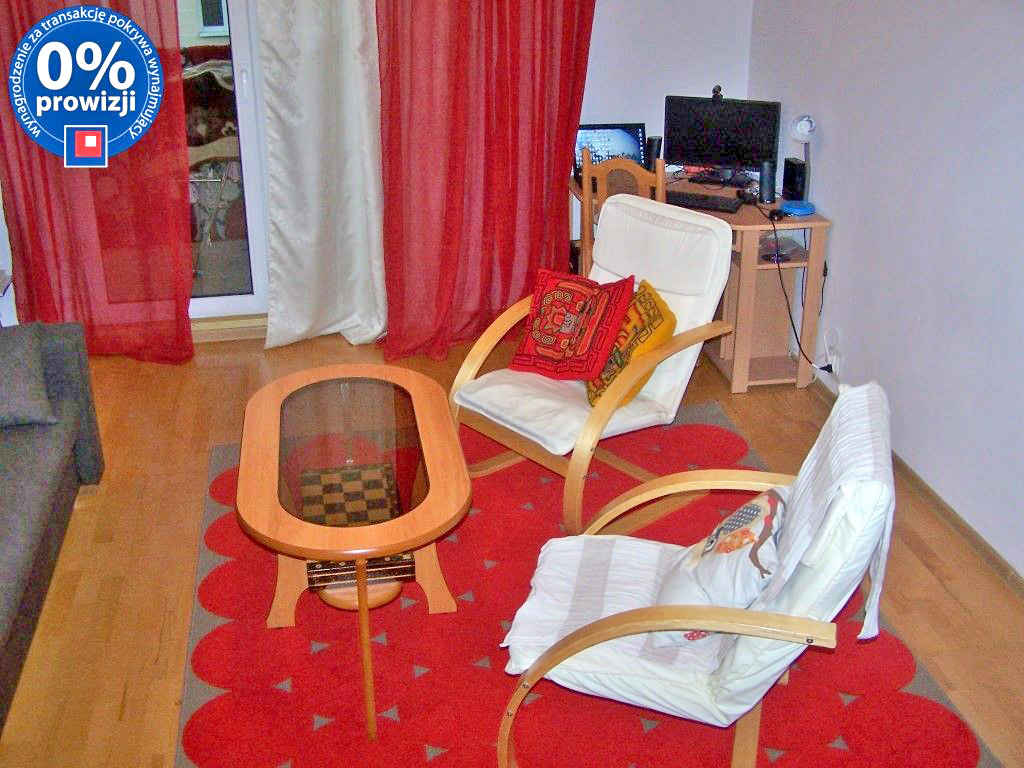 zdjęcie przedstawia salon w mieszkaniu na wynajem we Wrocławiu na Krzykach