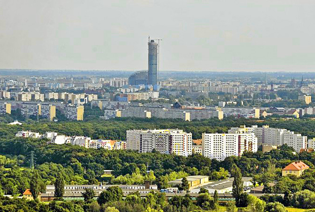 zdjęcie z lotu ptaka na okolicę, w której znajduje się oferowane mieszkania na sprzedaż we Wrocławiu