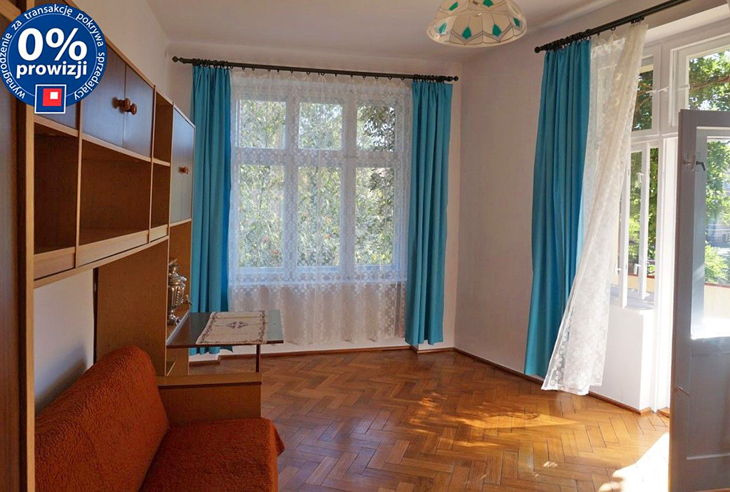 na zdjęciu salon w mieszkaniu do sprzedaży we Wrocławiu - Śródmieście