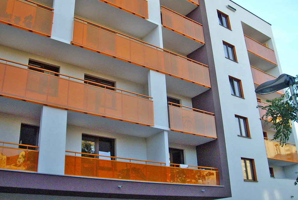 na zdjęciu budynek we Wrocławiu, w którym znajduje się oferowane na sprzedaż mieszkanie