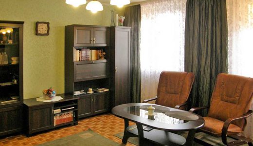 zdjęcie prezentuje salon w mieszkaniu do sprzedaży we Wrocławiu, na Psim Polu