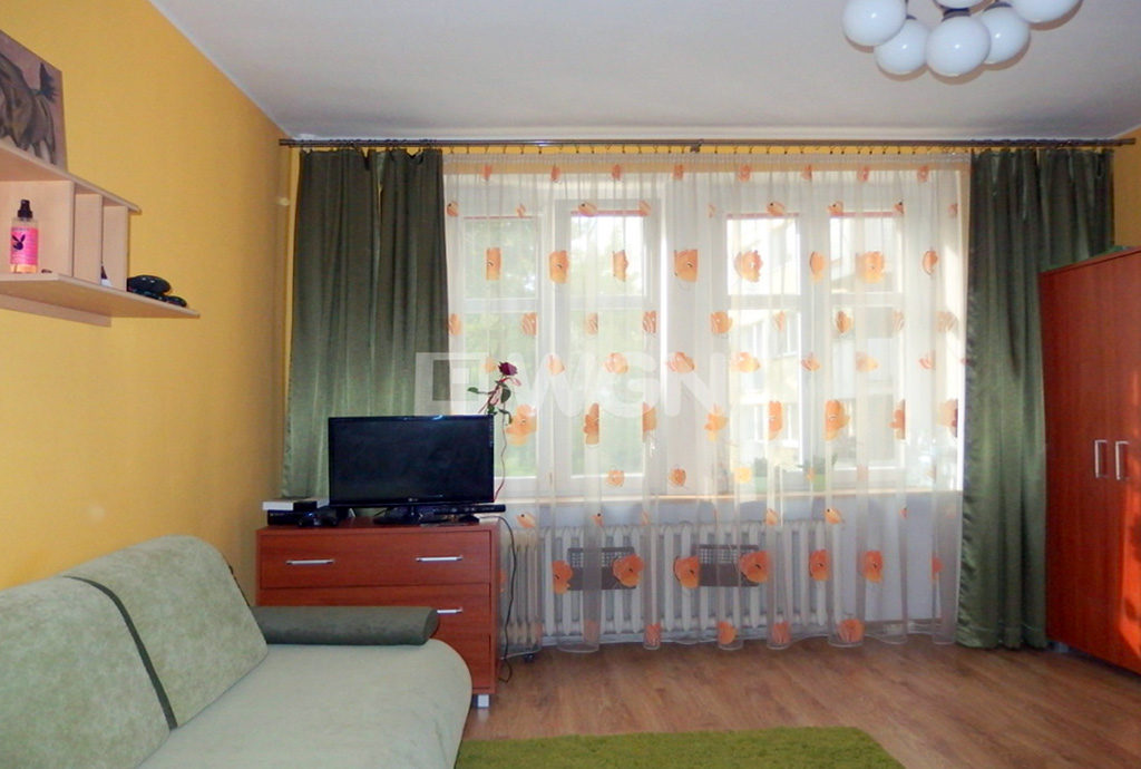 zdjęcie prezentuje jeden z pokoi w mieszkaniu do sprzedaży we Wrocławiu