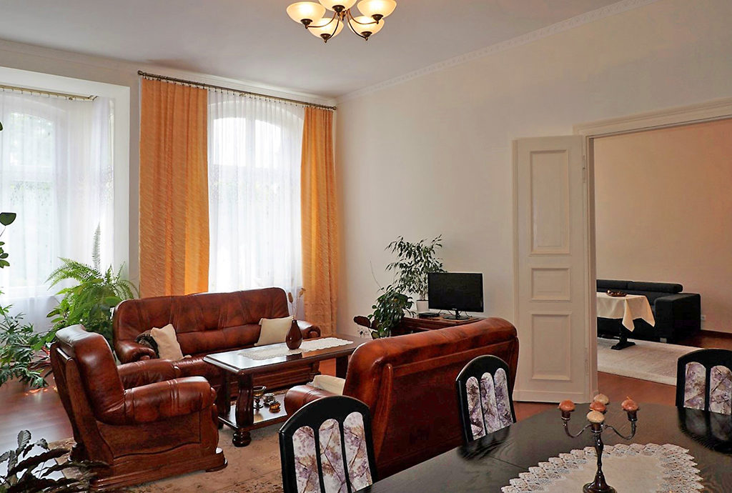ekskluzywny salon w mieszkaniu do sprzedaży we Wrocławiu