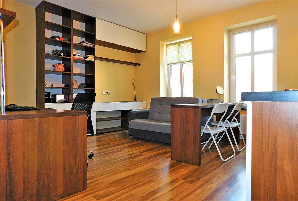 widok na komfortowe wnętrze mieszkania Wrocław Krzyki do sprzedaży
