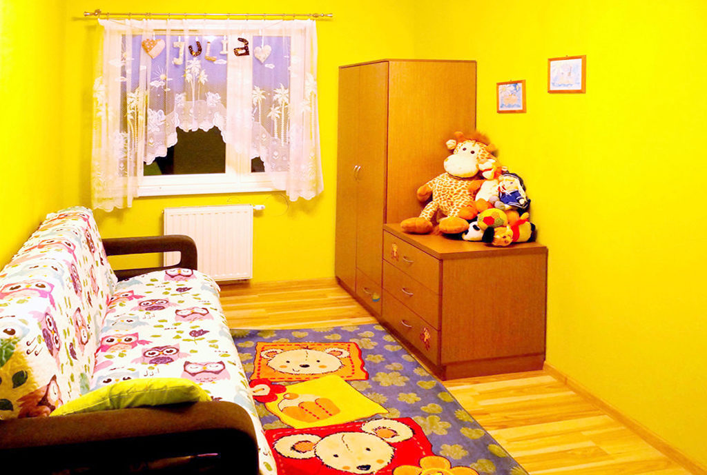 widok na pokój dla dziecka w mieszkaniu do sprzedaży Wrocław Psie Pole