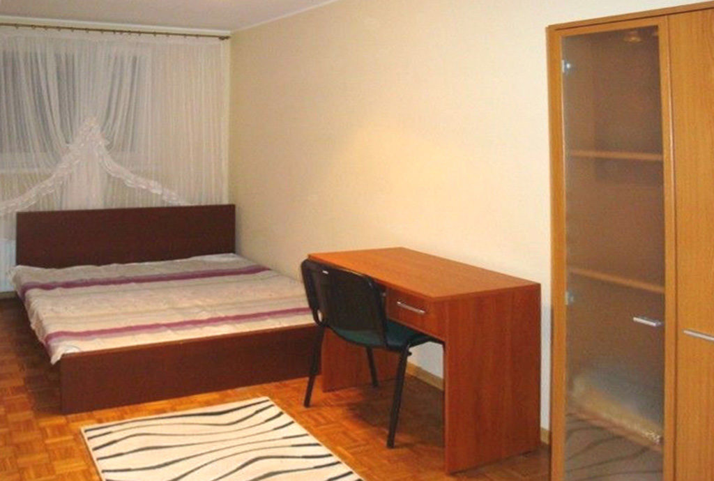 zaciszna sypialnia w mieszkaniu do sprzedaży Wrocław Stare Miasto