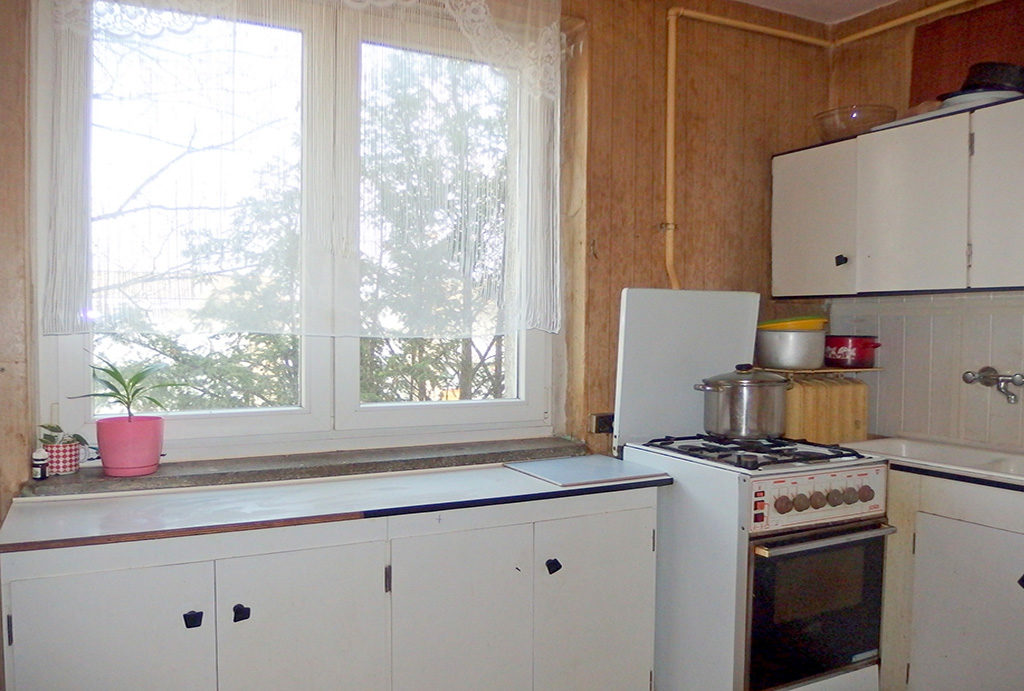 na zdjęciu komfortowa kuchnia w mieszkaniu do sprzedaży Wrocław Krzyki