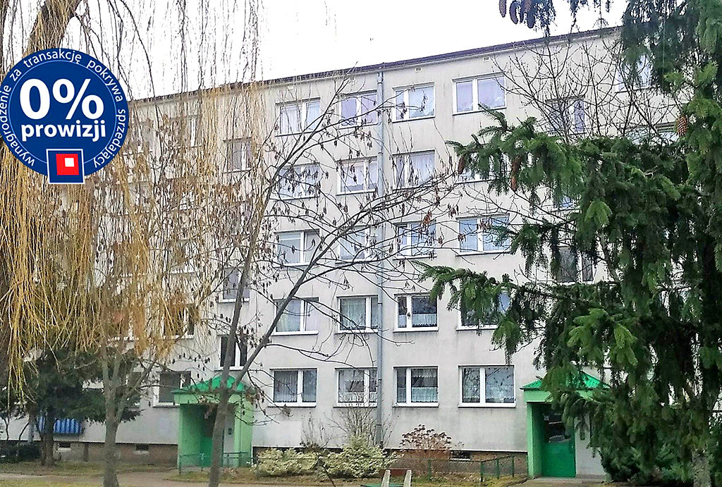 zdjęcie przedstawia blok, w którym znajduje się oferowane do sprzedaży mieszkanie Wrocław Psie Pole