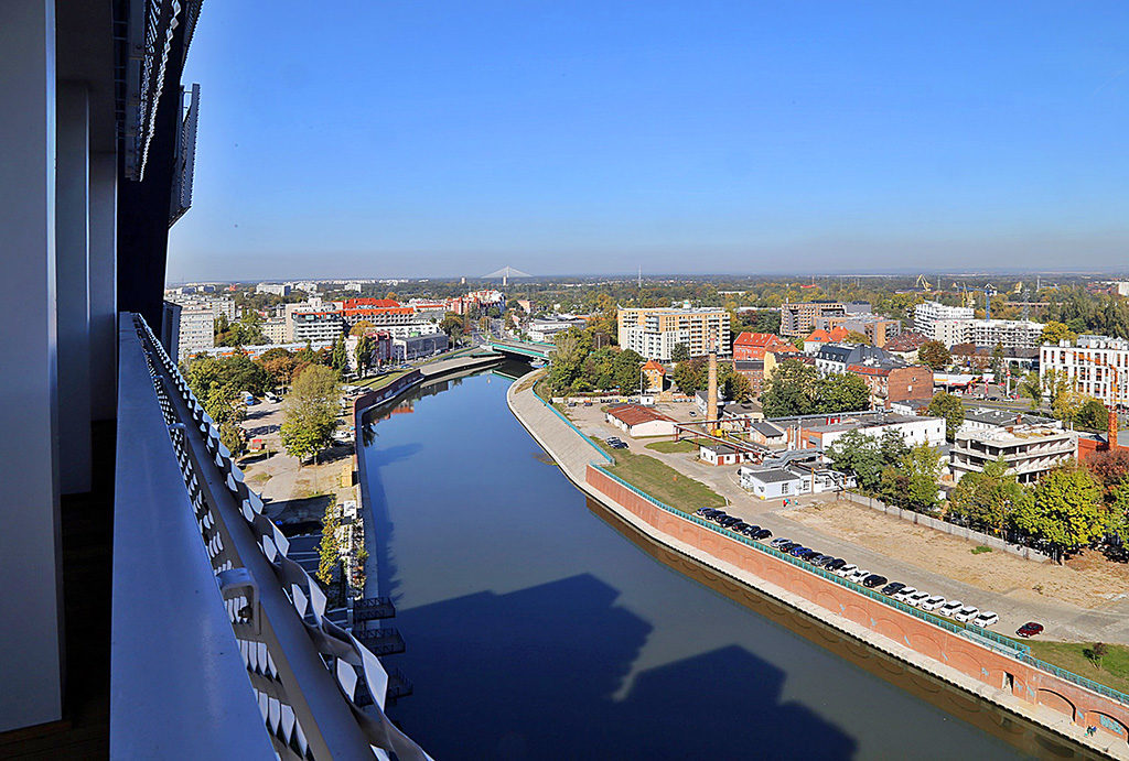 zapierający dech w piersiach widok z tarasu w mieszkania  do wynajmu Wrocław Stare Miasto