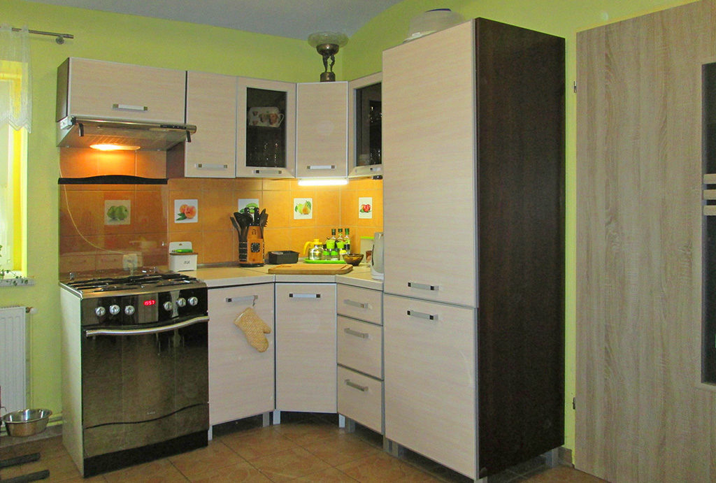 zabudowana kuchnia w mieszkaniu do sprzedaży Wrocław (okolice)
