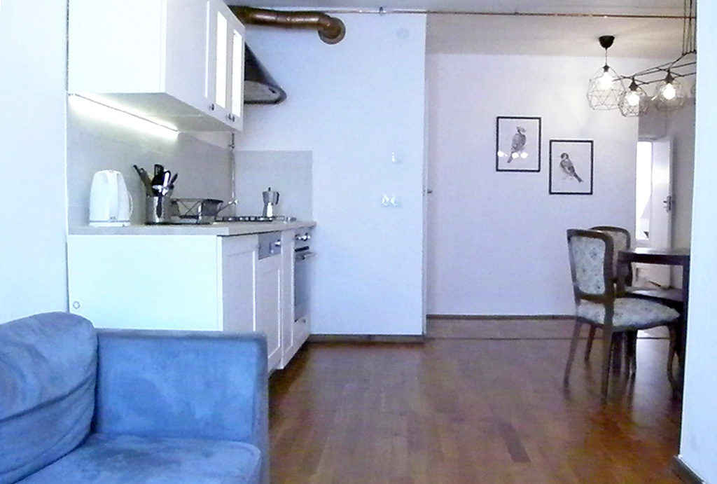 widok z salonu na aneks kuchenny w mieszkaniu na sprzedaż Wrocław Stare Miasto
