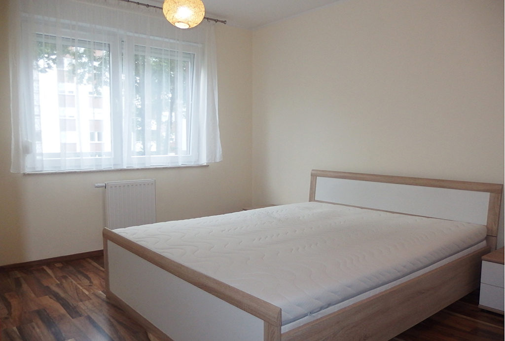 zaciszna, prywatna sypialnia w mieszkaniu na wynajem Wrocław Psie Pole 