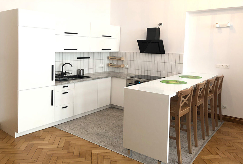 funkcjonalnie zabudowana kuchnia w mieszkaniu do wynajęcia Wrocław Śródmieście 