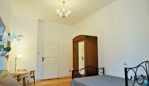 komfortowe wnętrze jednego z pokoi w mieszkaniu na sprzedaż Wrocław Śródmieście