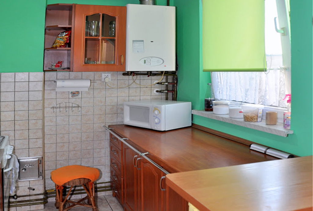 zabudowana kuchnia w mieszkaniu do wynajmu Wrocław (okolice, Oława)
