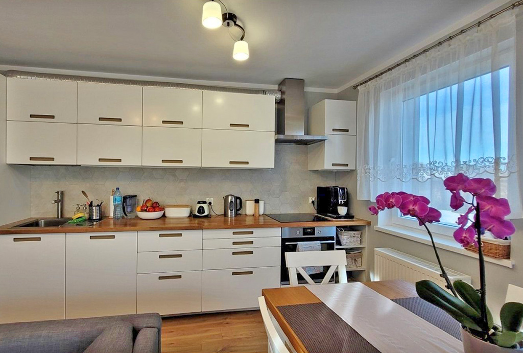 zabudowana kuchnia w mieszkaniu do sprzedaży Wrocław