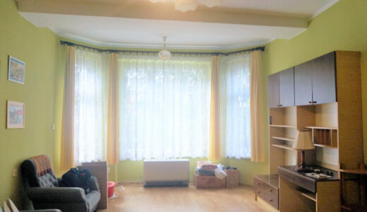 słoneczny salon w mieszkaniu na sprzedaż Wrocław